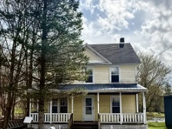24 Clyde St, Hamilton, NY 13332