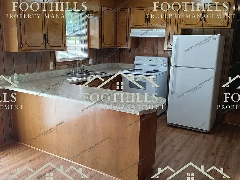 104 Wishire Dr — Photo 5
