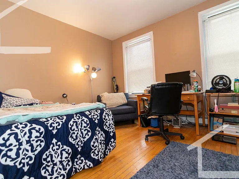 8 Glenville Ave #2 — Photo 13