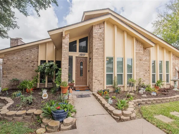 4957 Shadowbend Dr, Corpus Christi, TX 78413