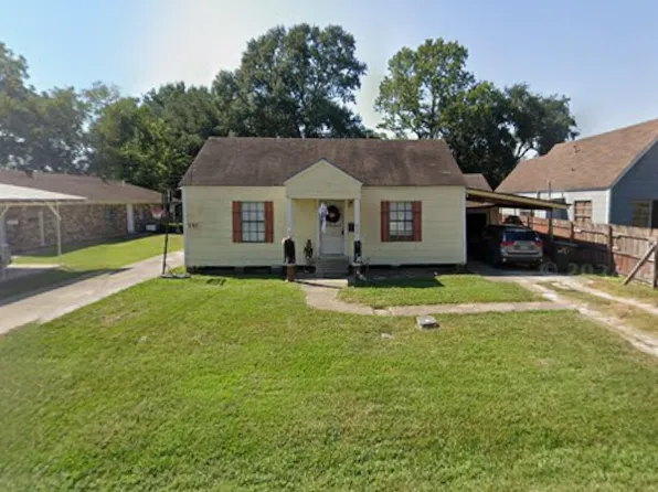 209 N 22nd St, Nederland, TX 77627