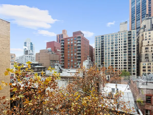 120 East 36th Street image 11 of 14