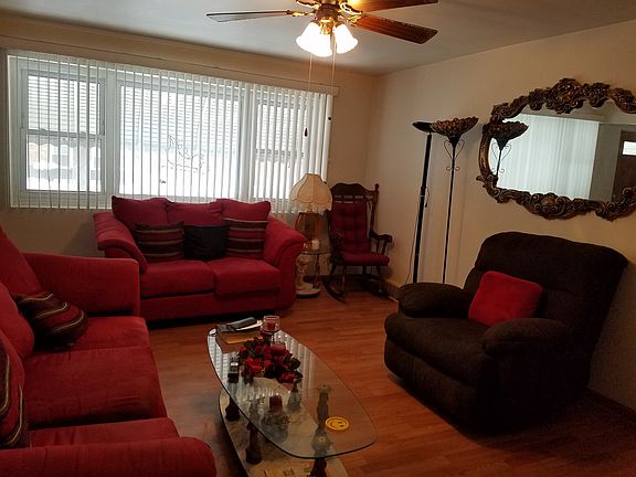 4th image of 3810 Cuyler Ave