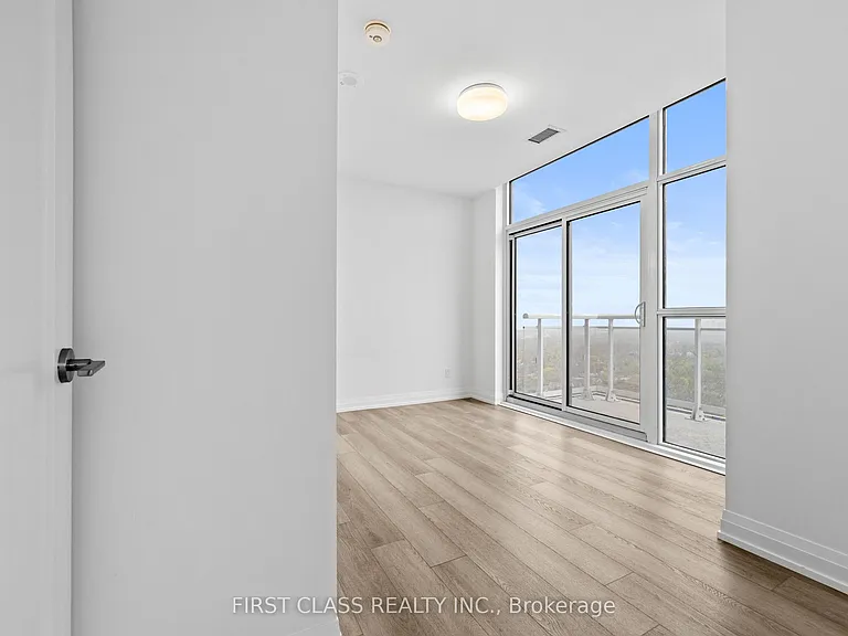 286 Main St #Penthouse 1 — Photo 25