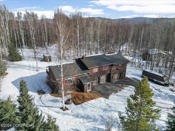 212 Sunny Hills Dr, Fairbanks, AK 99712