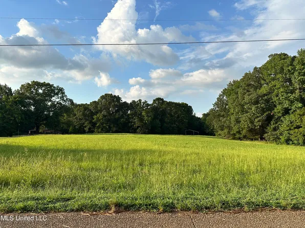 1882 Deerwood Pl, Hernando, MS 38632