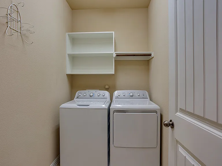 16613 Stillhouse Hollow Ct — Photo 14