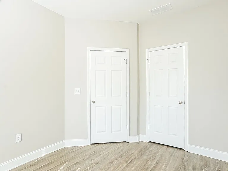 215 Village Park Dr — Photo 12