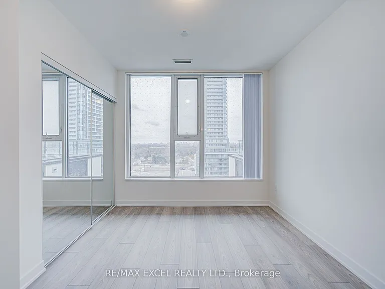 5858 Yonge St #1011 — Photo 26