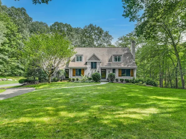 17 Mountainview Drive, Redding, CT 06896