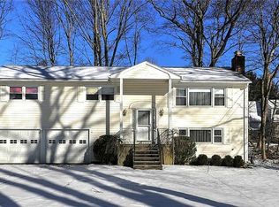 58 Fieldcrest Dr, Trumbull, CT 06611