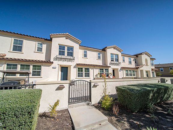 3rd image of 10469 Elderberry Ln