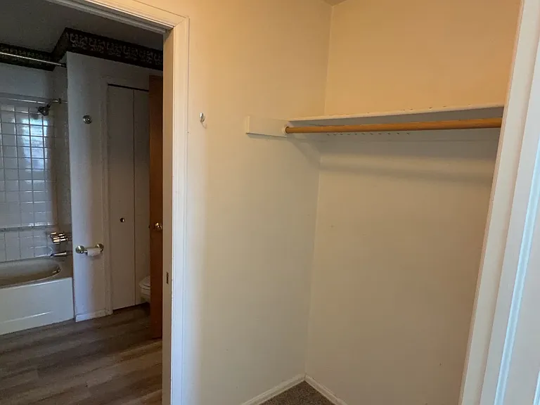 954 Brant Hollow Ct — Photo 16