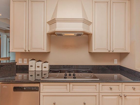 4th image of 721 Pensacola Beach Blvd Unit 902