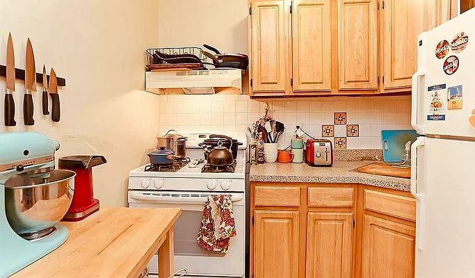 1st image of 50 S Oxford St APT 1B