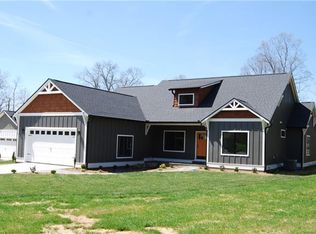 6 Harrison Hill Rd #2, Swannanoa, NC 28778