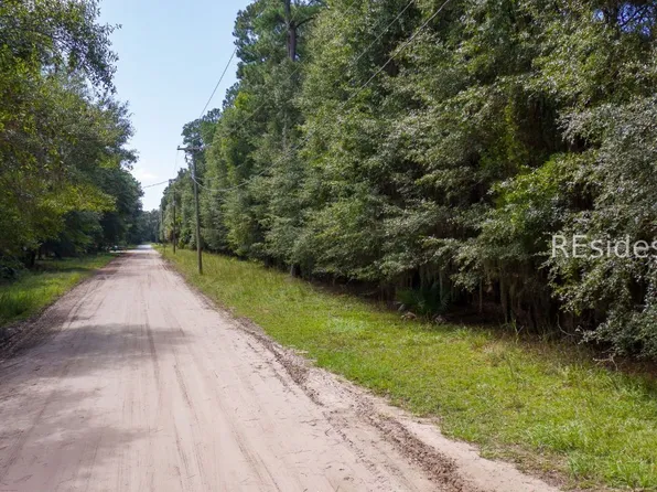 65 Old Haig Point Rd, Daufuskie Island, SC 29915