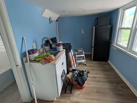 2nd image of 2625 Madison Ave #B