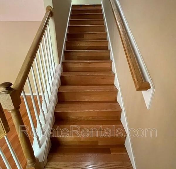 8907 Hampton Landing Dr E — Photo 17