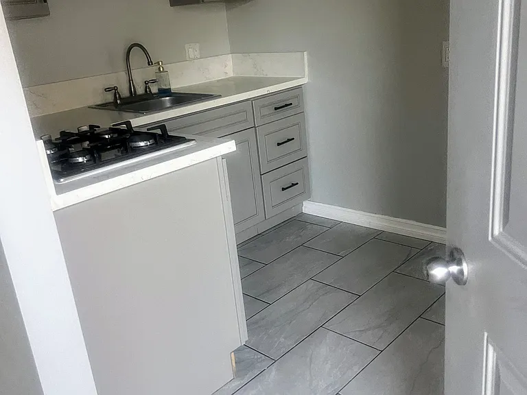 8999 McNerney Ave — Photo 8