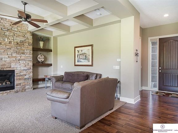 4th image of 19251 Williams St