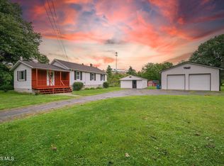 29226 Hufford Rd, Perrysburg, OH 43551