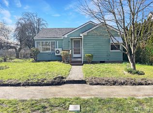 903 S 6th Ave, Kelso, WA