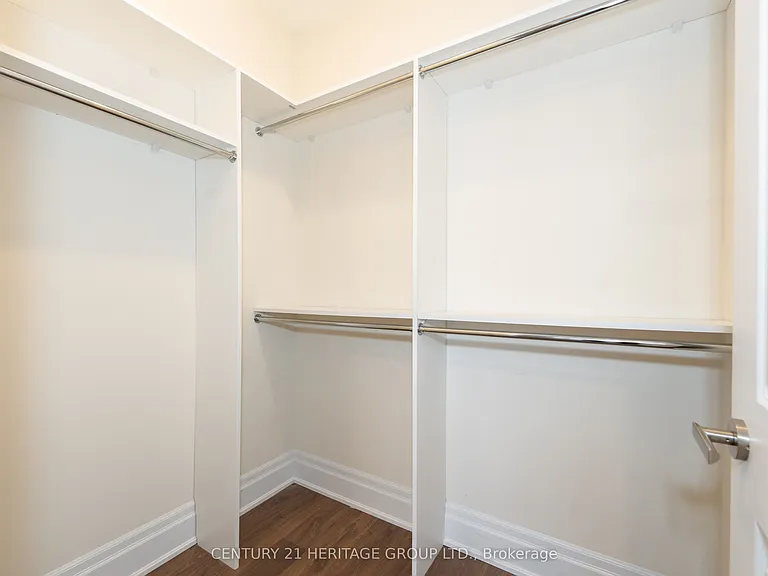 9075 Jane St #Penthouse 02 — Photo 24