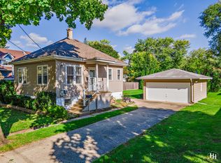 911 N State St, Marengo, IL 60152