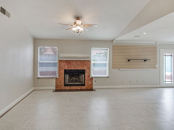 3rd image of 8008 Aspendale Dr