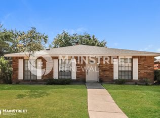 1518 Paris Dr, Garland, TX 75040