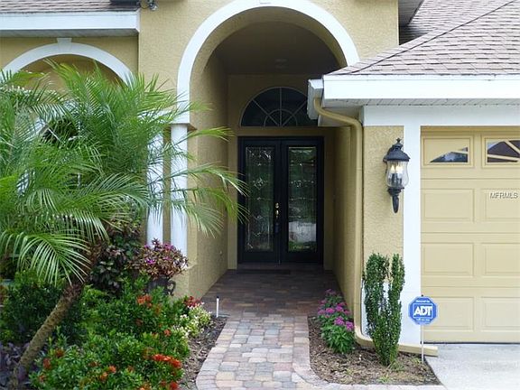 2nd image of 10229 Deercliff Dr