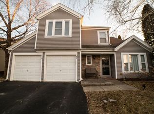 47 Fillmore Ln, Streamwood, IL 60107