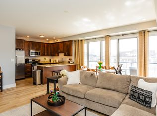 1342 W Randolph St #3A, Chicago, IL 60607