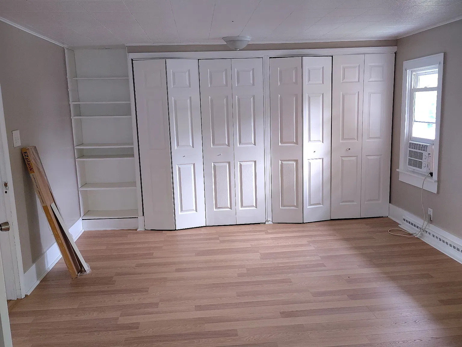 4 bed, 1.5 bath, 1600 sqft, $1,600 — Photo 4