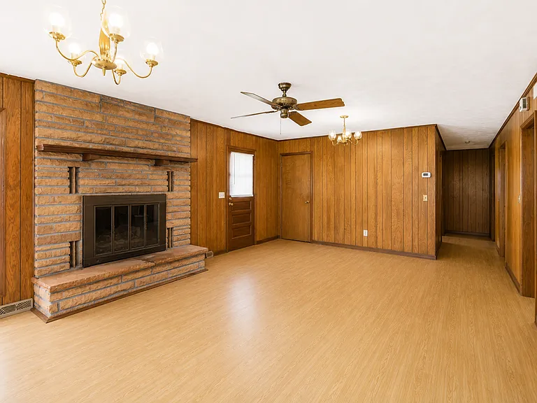 900 Hamlet Ave — Photo 7