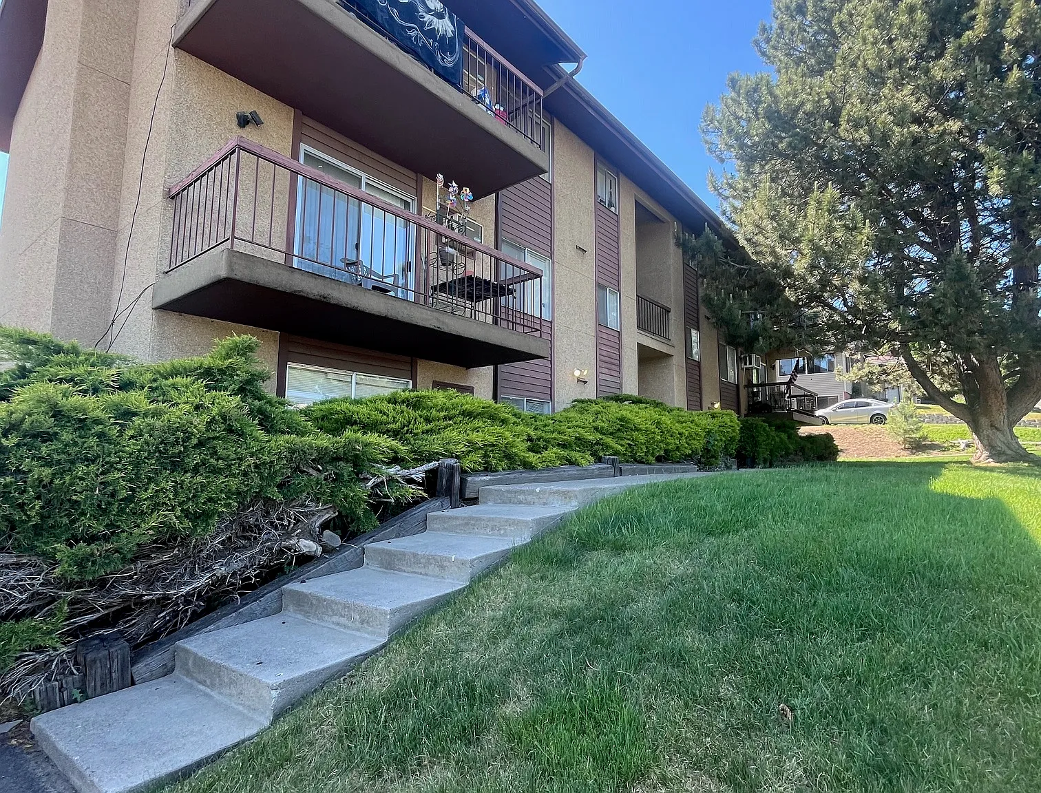 2 bed, $1,675 — Photo 1