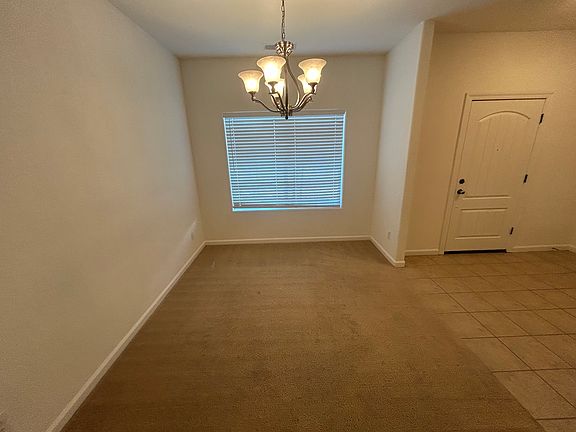 4th image of 391 Alder St