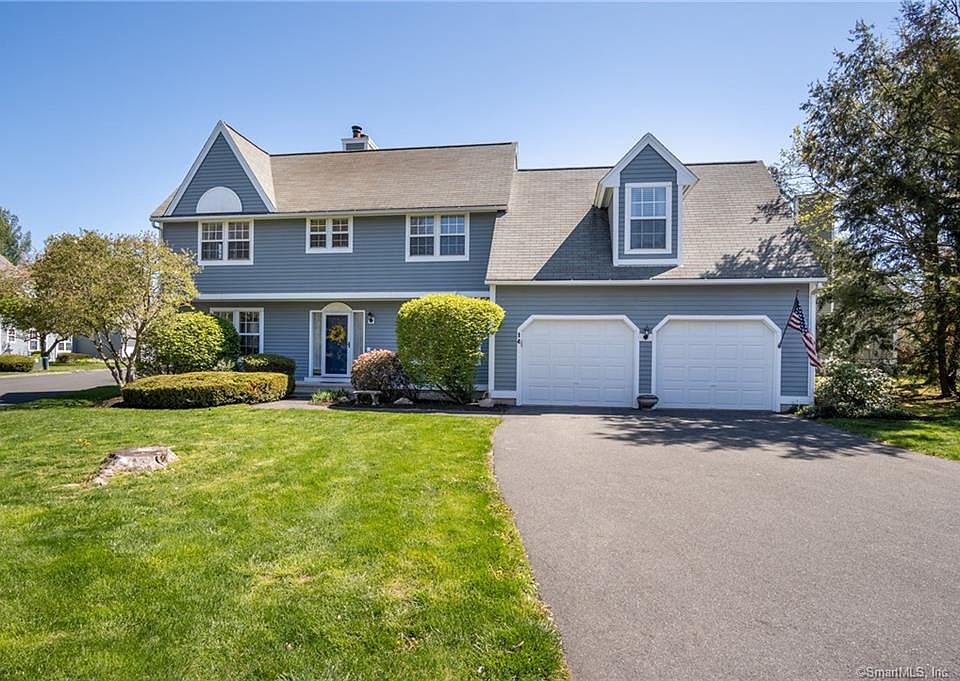 1st image of 14 Windcrest Dr #14