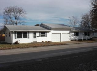 719 E Monroe St, Herrin, IL 62948