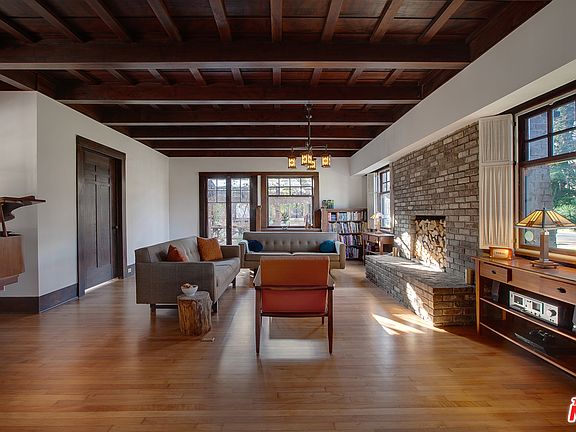 5th image of 2180 W 24th St