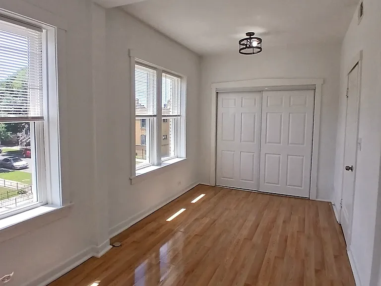 4640 W Palmer St — Photo 8