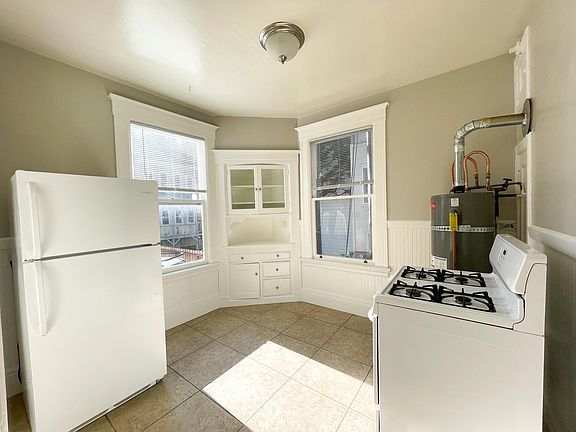 2nd image of 551 Columbus Ave