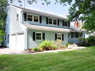 39 Sunnyfield Dr, Windsor, CT 06095