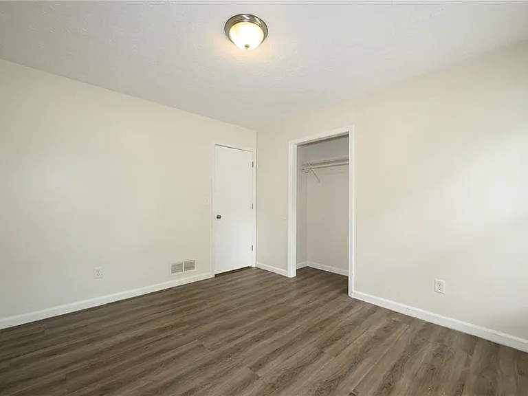 2100 Whitebluff Way NE — Photo 30
