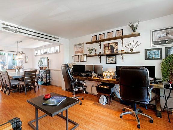 5th image of 19515 16th Avenue Ct E