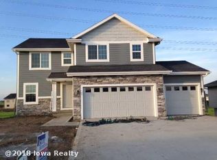 5523 148th Cir, Urbandale, IA 50323
