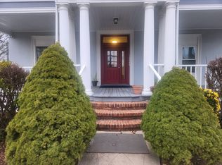 126 Merrick Rd APT 2, Amityville, NY 11701