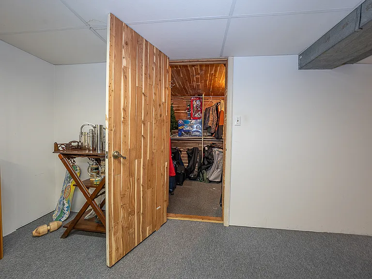 10 Hansen Ct — Photo 32