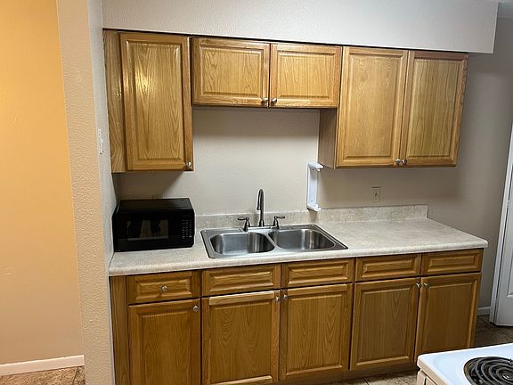 4th image of 10905 W Gem St